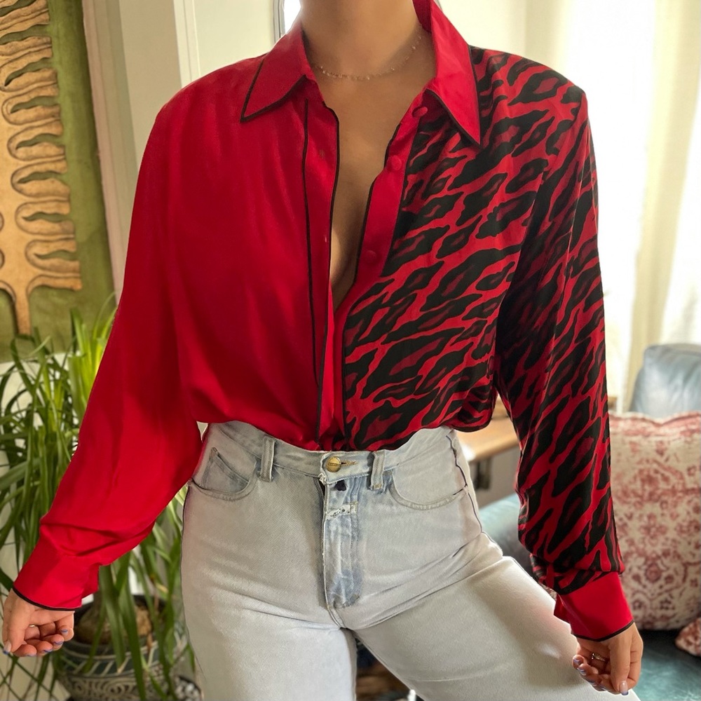 ✨SOLD on IG✨ VTG 80s Bob Mackee Wearable Art Silk Blouse